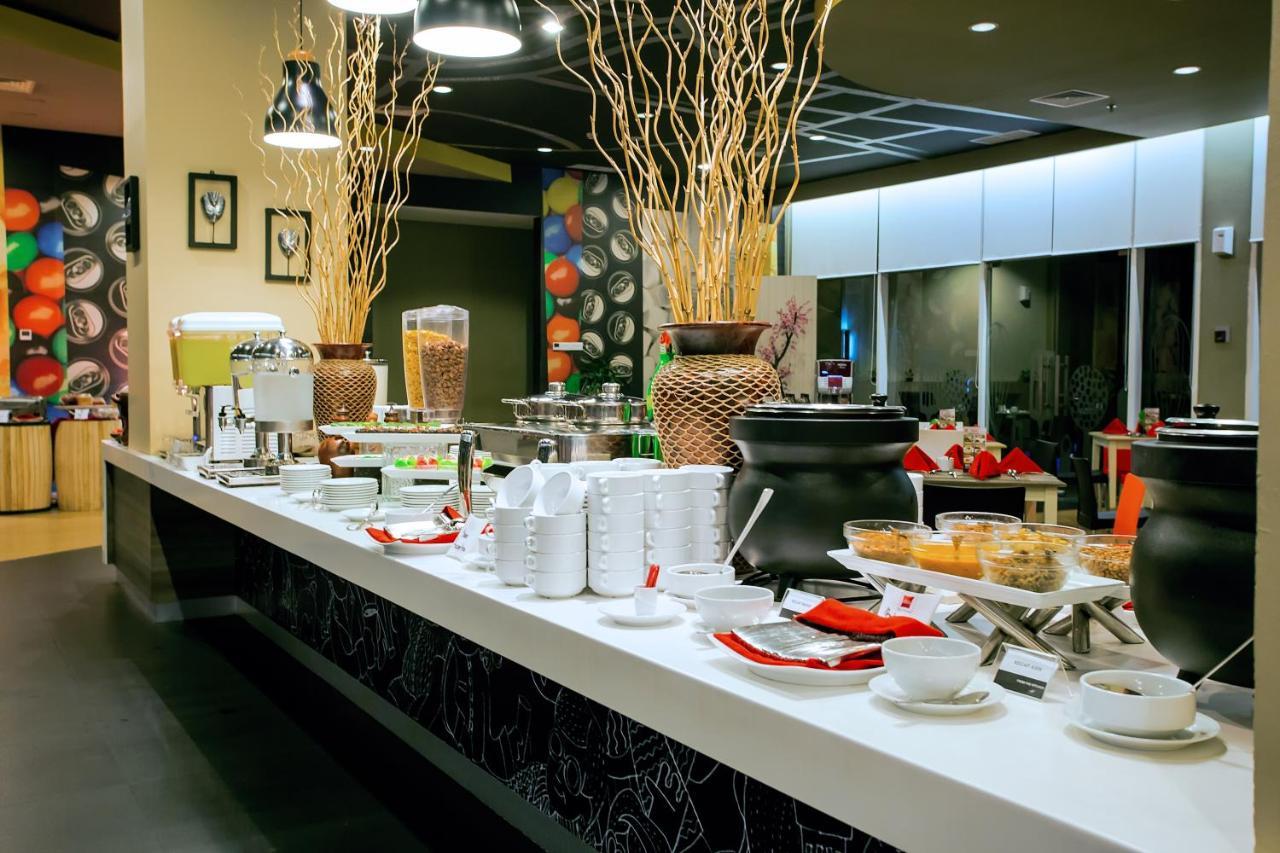 Ibis Surabaya City Center מראה חיצוני תמונה