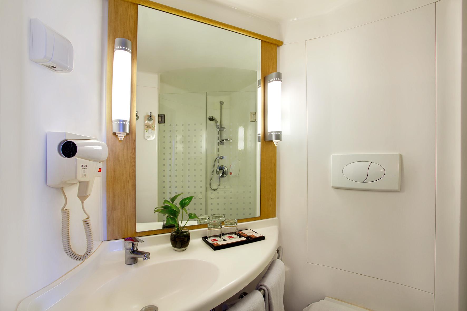 Ibis Surabaya City Center מראה חיצוני תמונה