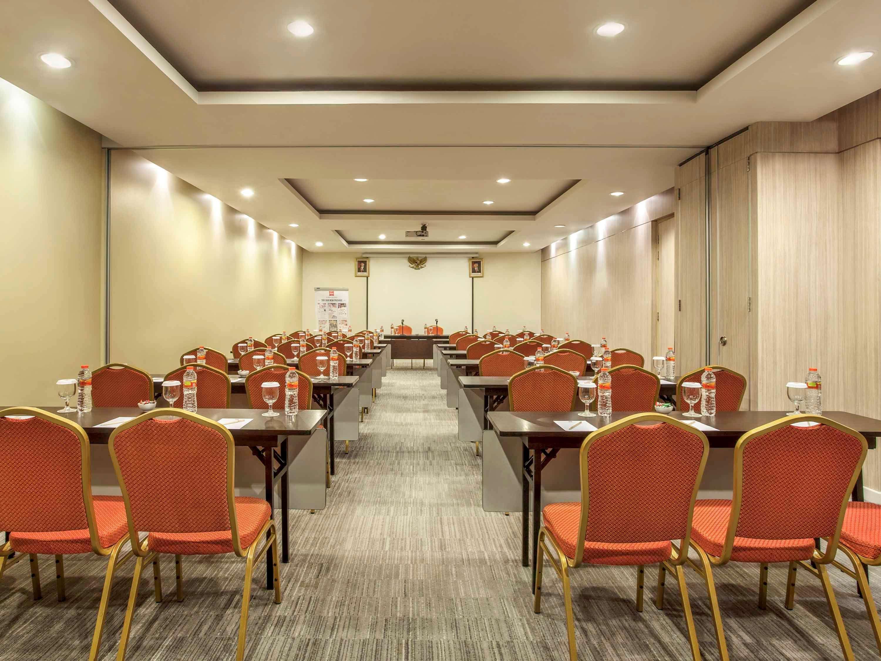 Ibis Surabaya City Center מראה חיצוני תמונה