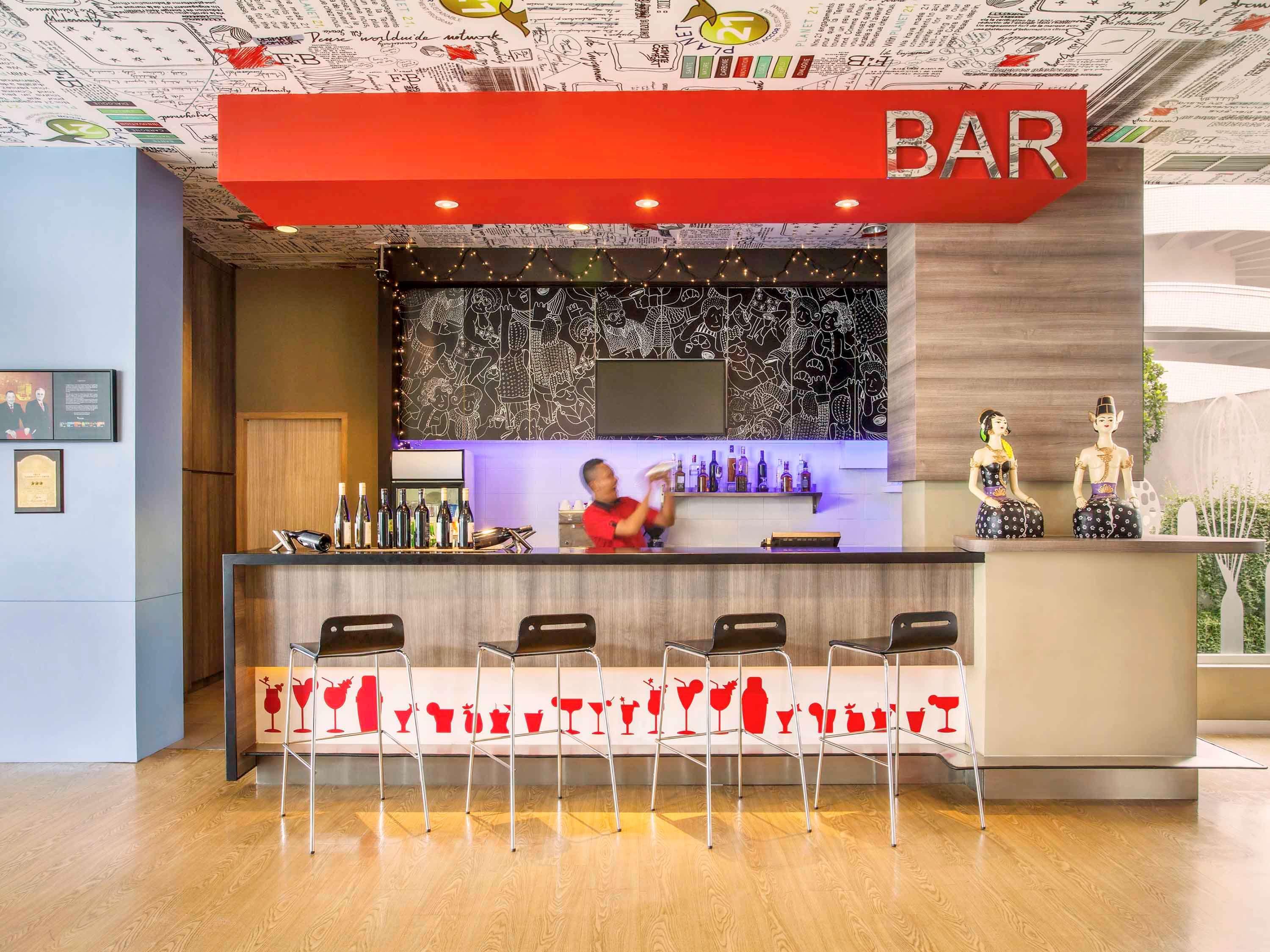 Ibis Surabaya City Center מראה חיצוני תמונה