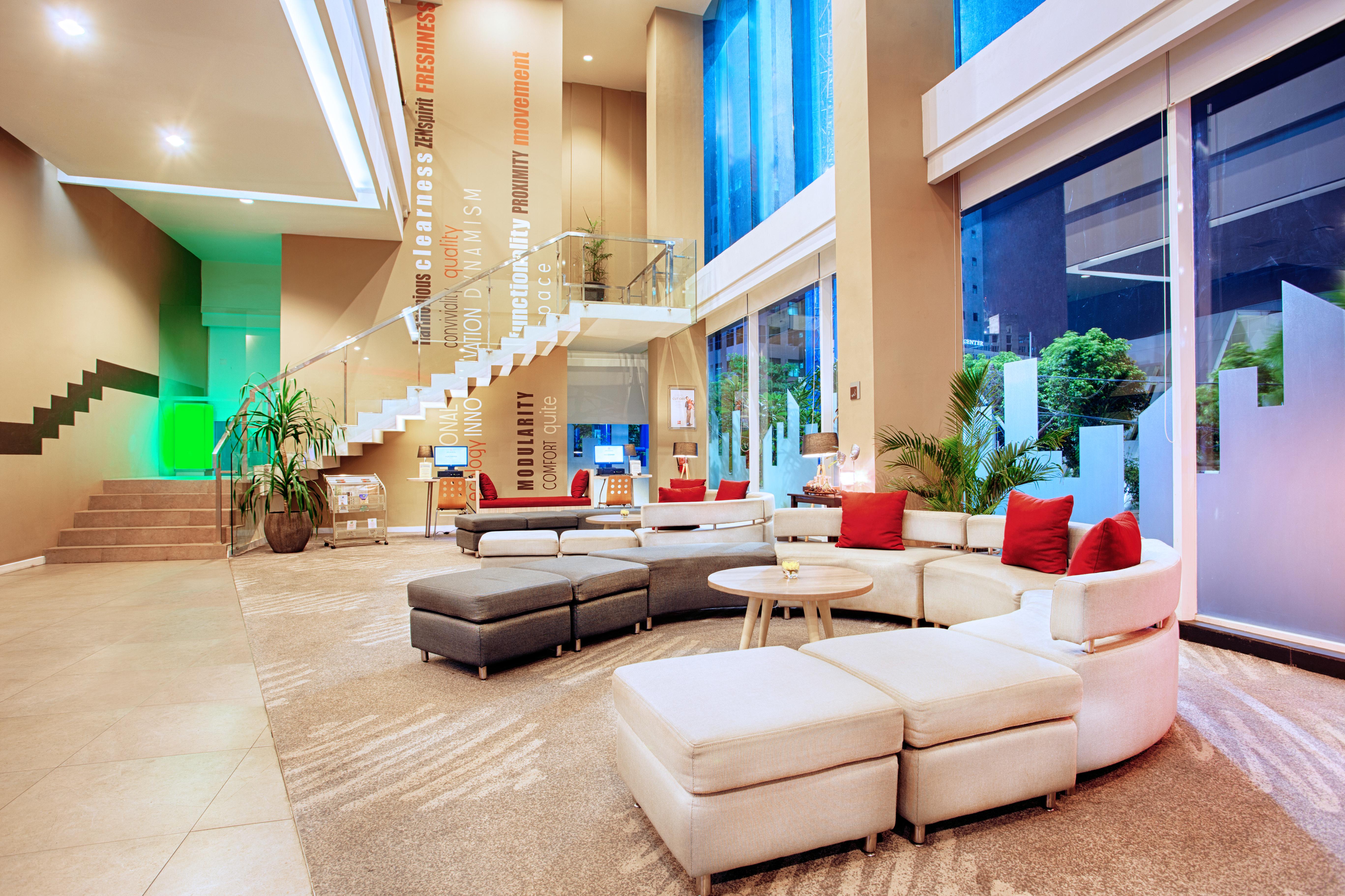 Ibis Surabaya City Center מראה חיצוני תמונה