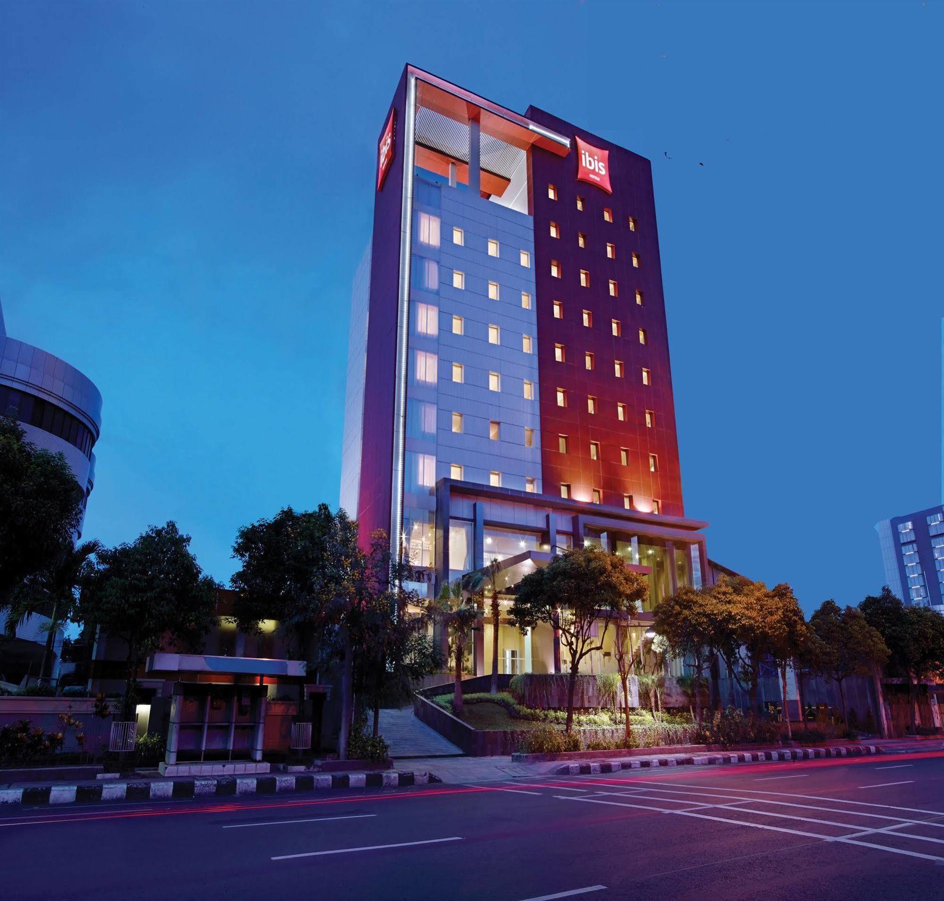 Ibis Surabaya City Center מראה חיצוני תמונה