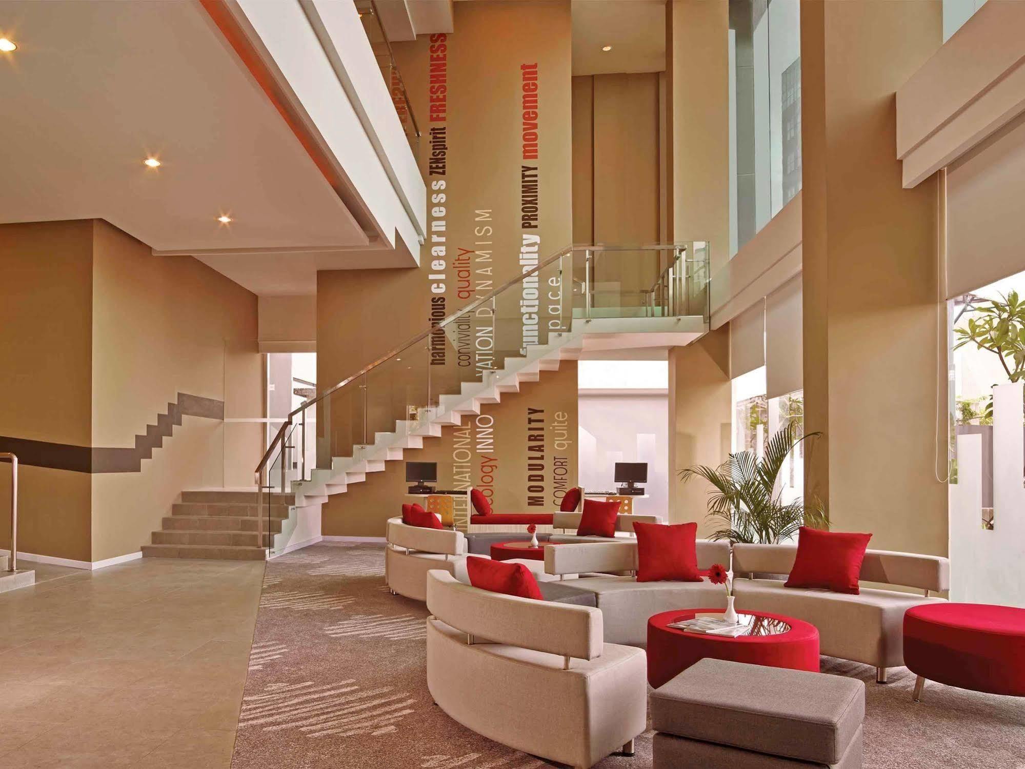 Ibis Surabaya City Center מראה חיצוני תמונה