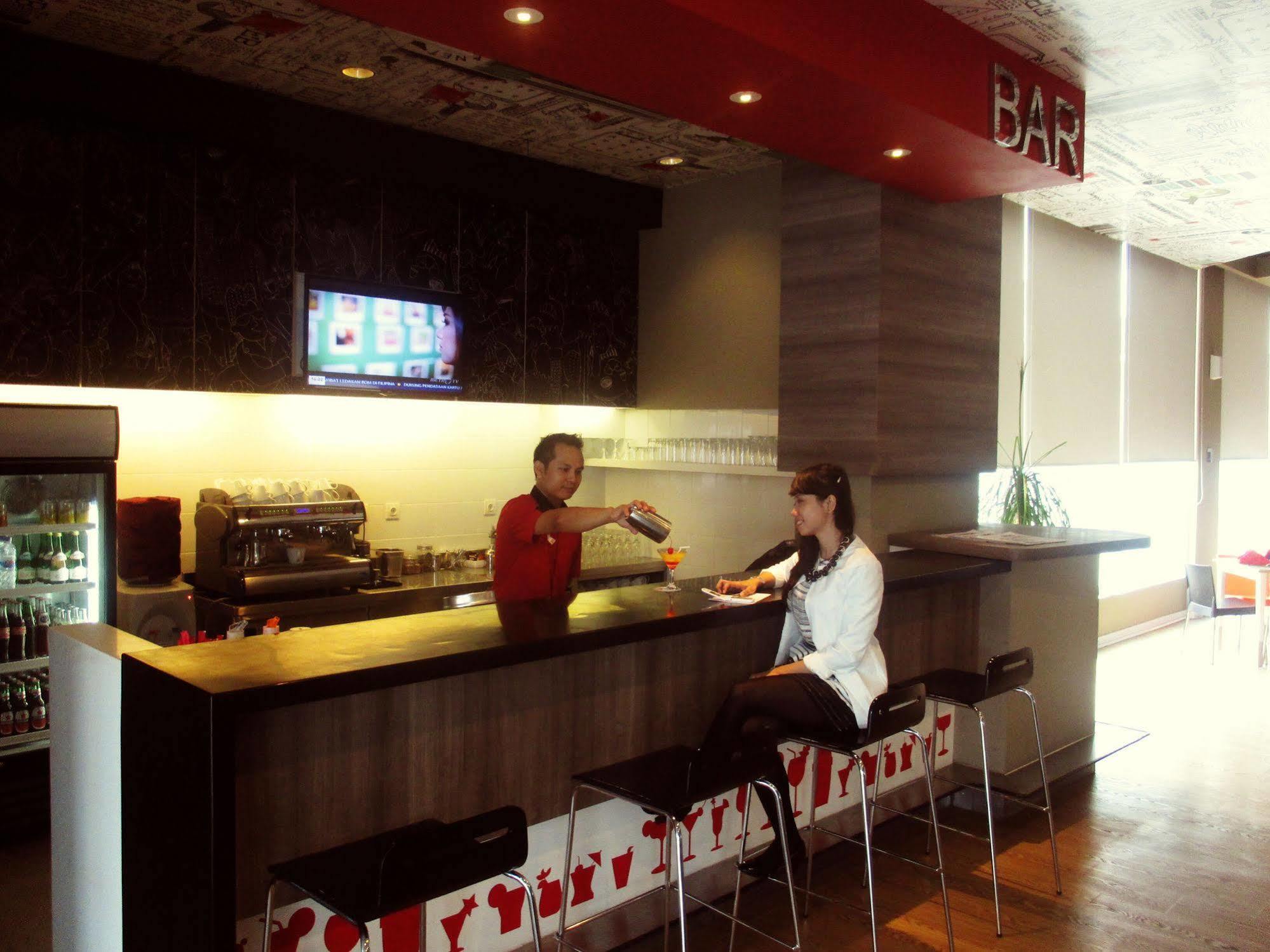 Ibis Surabaya City Center מראה חיצוני תמונה